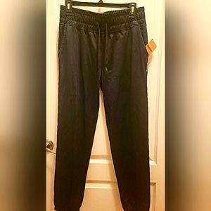NWT woman's active wear pants.